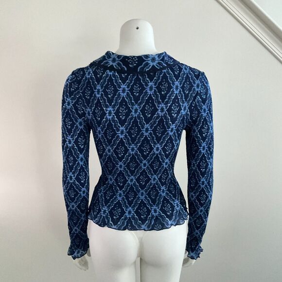 Free People Blouse Blue caught A Feeling Cardi Smocked Long Sleeve XS - Picture 4 of 9